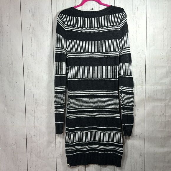 Roxy Black White Striped Sweater Dress Long Sleeve Knit Size L Cozy Winter Y2K - Picture 15 of 15